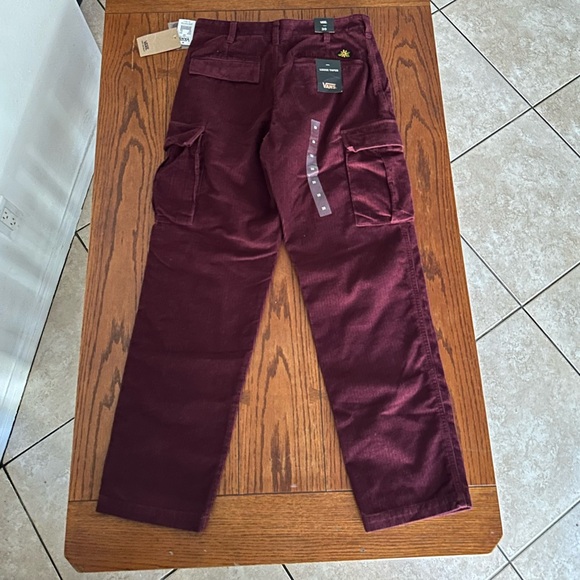 NWT VANS Corduroy Loose Taper Cargo Burgundy Skater Pants 30 - Picture 10 of 11